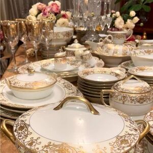 Noritake Gold and White Dinnerware Collection